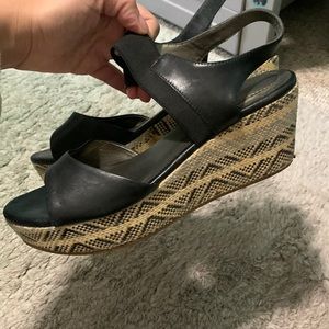 Size 8 Me Too sandals